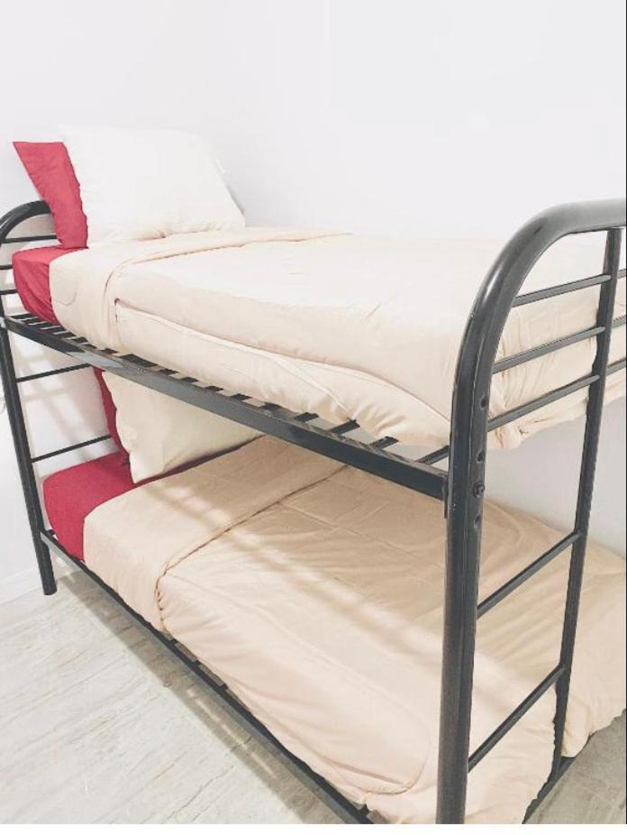 מיאמי Women Only Rooms - Men Only Rooms - Free Wifi - Coffee Parking - Lockers מראה חיצוני תמונה